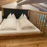 Panzió Nebenhaus Sagritzerwirt Großkirchheim