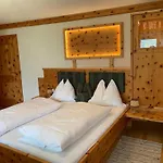 Nocleg ze śniadaniem Nebenhaus Sagritzerwirt 3*