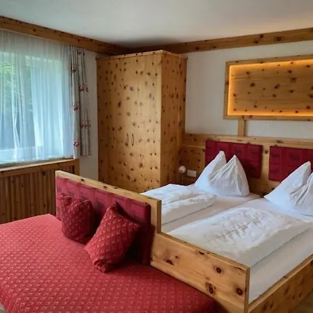 Nebenhaus Sagritzerwirt לינה וארוחת בוקר